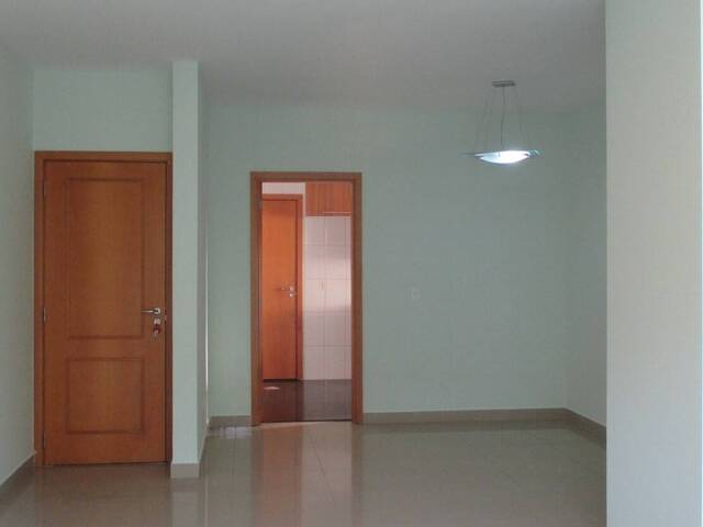 Apartamento para Venda em Santana de Parnaíba - 3