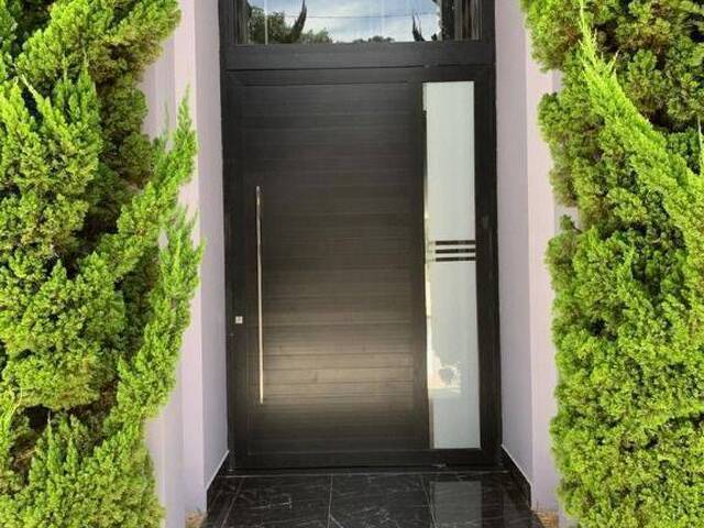 Casa para Venda em Santana de Parnaíba - 5