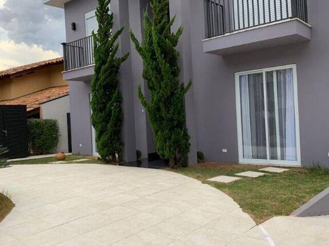 Casa para Venda em Santana de Parnaíba - 4