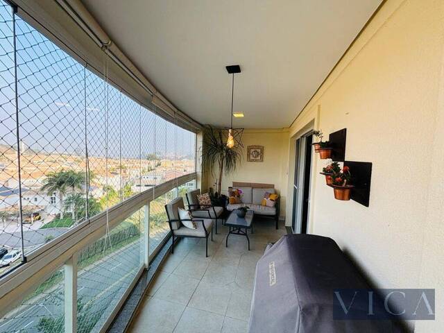 Apartamento para Venda em Santana de Parnaíba - 2