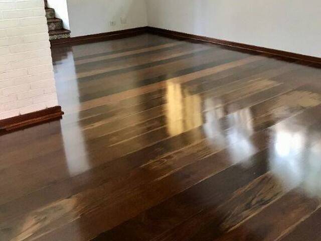 Casa para Venda em Santana de Parnaíba - 5