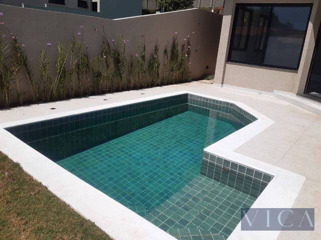 Casa para Venda em Santana de Parnaíba - 3