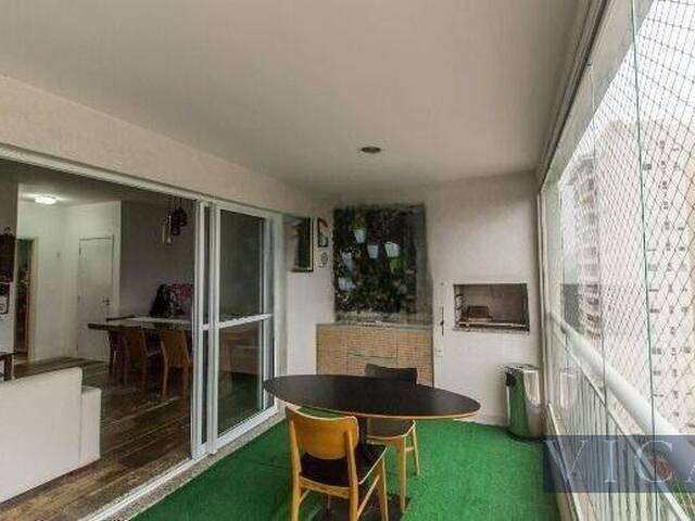 Apartamento para Venda em Santana de Parnaíba - 3