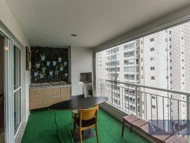 Apartamento para Venda em Santana de Parnaíba - 2
