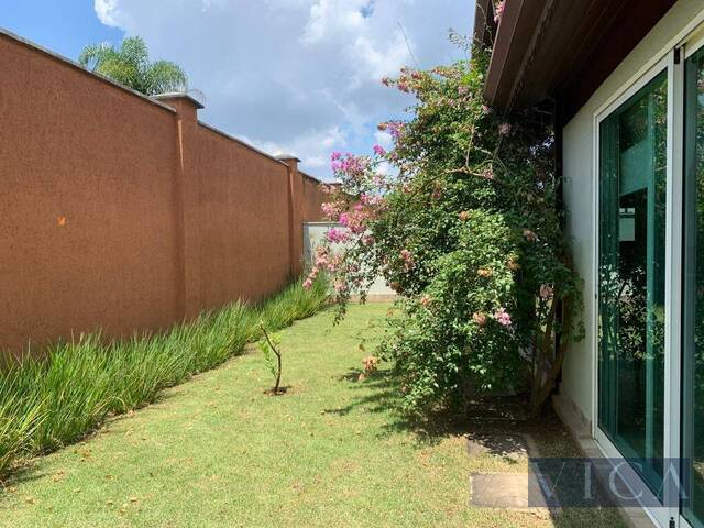 Casa para Venda em Santana de Parnaíba - 5