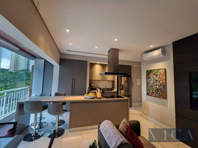 Apartamento para Venda em Santana de Parnaíba - 4
