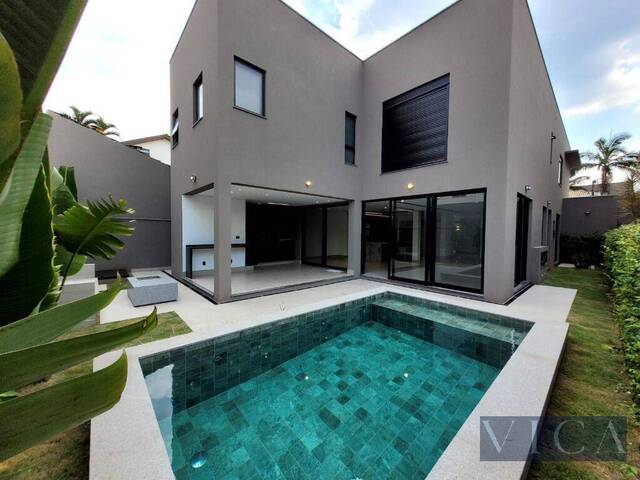 Casa para Venda em Santana de Parnaíba - 2