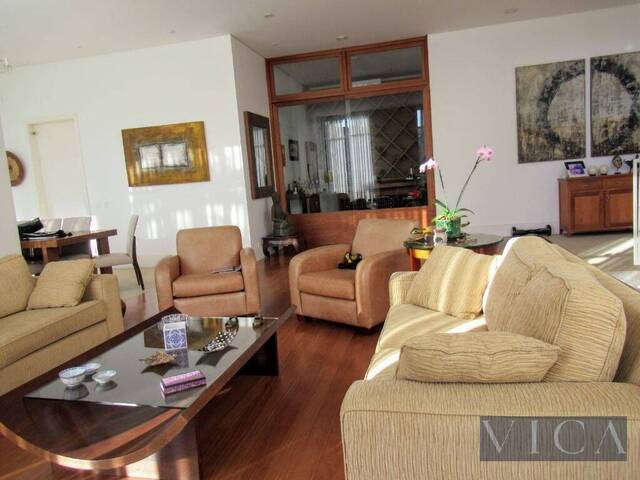 Casa para Venda em Santana de Parnaíba - 4