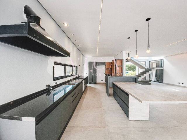 Casa para Venda em Santana de Parnaíba - 3