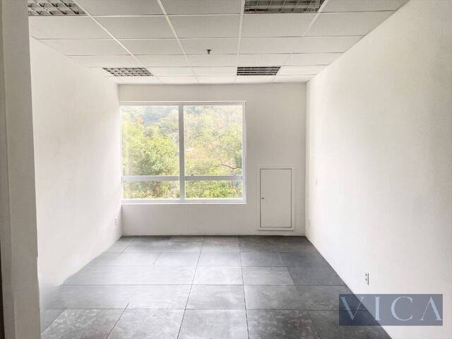 Sala para Venda em Santana de Parnaíba - 5