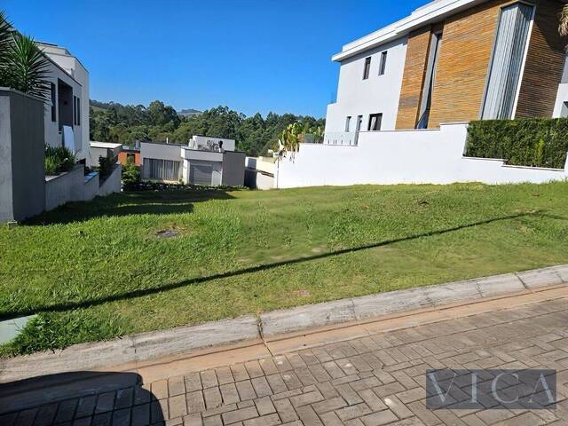 Terreno para Venda em Santana de Parnaíba - 4