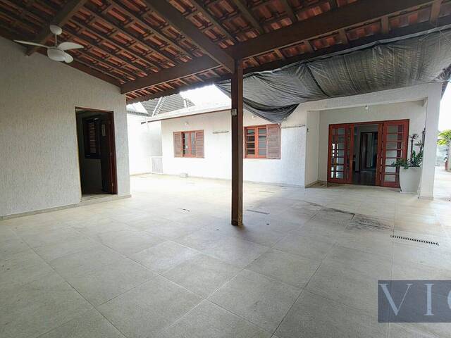 Casa para Venda em Santana de Parnaíba - 5