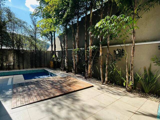 Casa para Venda em Santana de Parnaíba - 5