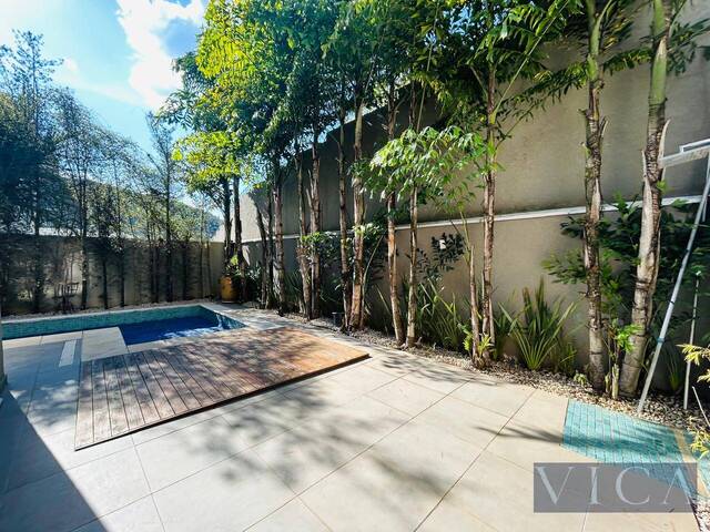 Casa para Venda em Santana de Parnaíba - 4