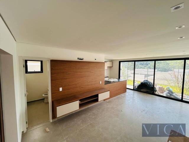 #968CA - Casa para Locação em Santana de Parnaíba - SP