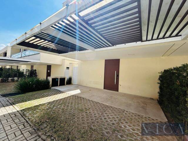 #893CA - Casa para Venda em Santana de Parnaíba - SP