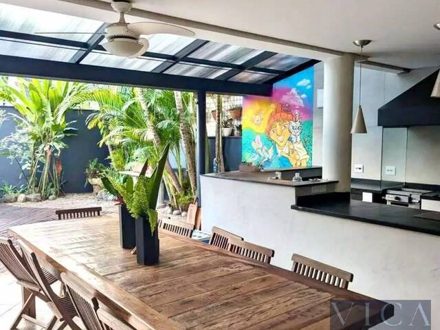 #1080CA - Casa para Venda em Santana de Parnaíba - SP