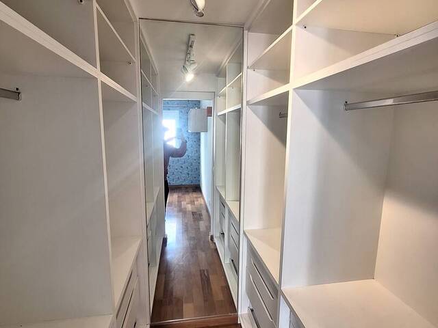 Apartamento para Venda em Santana de Parnaíba - 5