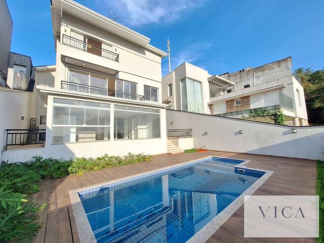 Casa para Venda em Santana de Parnaíba - 2