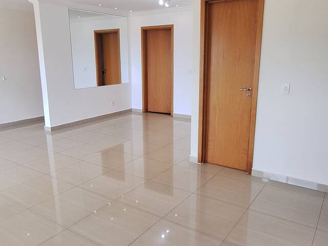 Apartamento para Venda em Santana de Parnaíba - 4