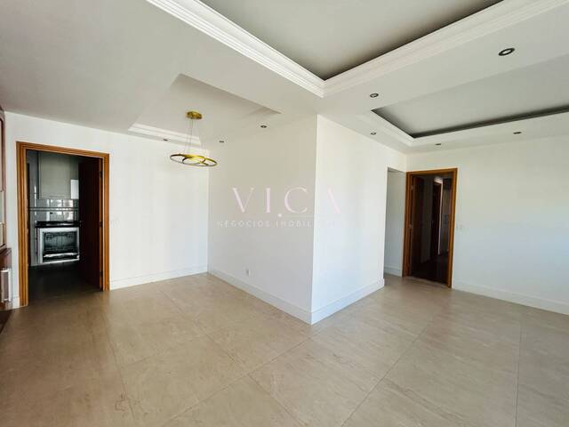 Apartamento para Venda em Santana de Parnaíba - 4