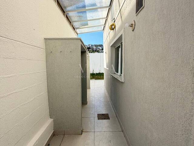 Casa para Locação em Santana de Parnaíba - 4