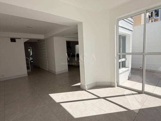 Casa para Locação em Santana de Parnaíba - 3