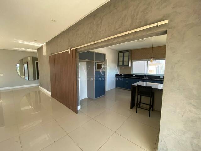 Casa para Venda em Santana de Parnaíba - 4