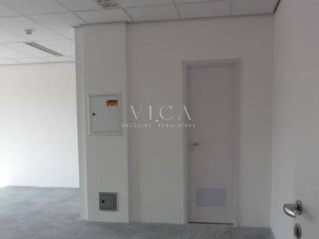 Sala para Venda em Barueri - 5