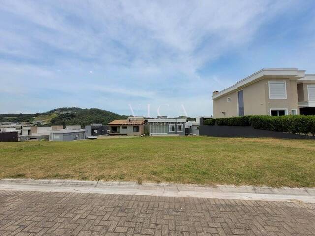 Terreno para Venda em Santana de Parnaíba - 4