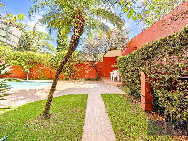 Casa para Venda em Santana de Parnaíba - 5